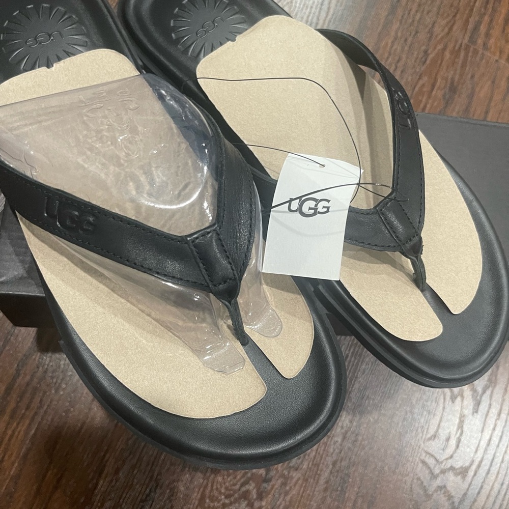 UGG flip flops